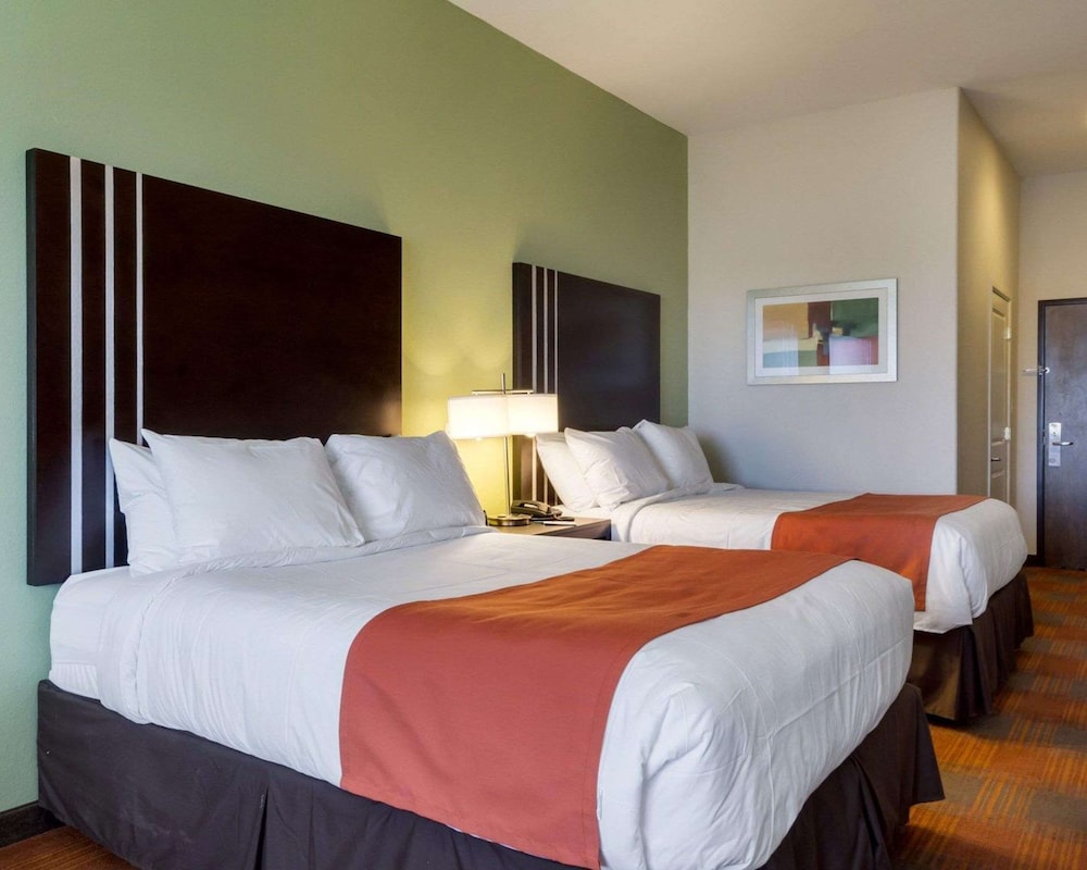 Garner Hotel Victoria East by IHG - photo 12