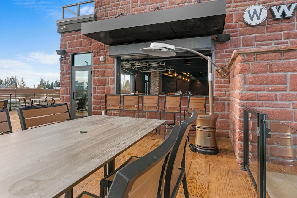 Cobblestone Hotel & Suites Lynden - photo 124