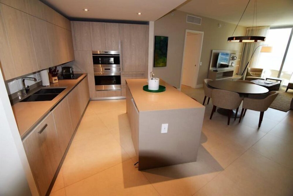Oceanfront & Bay View 2 Bed 2 Bath @ Hyde Beach Resort - photo 18