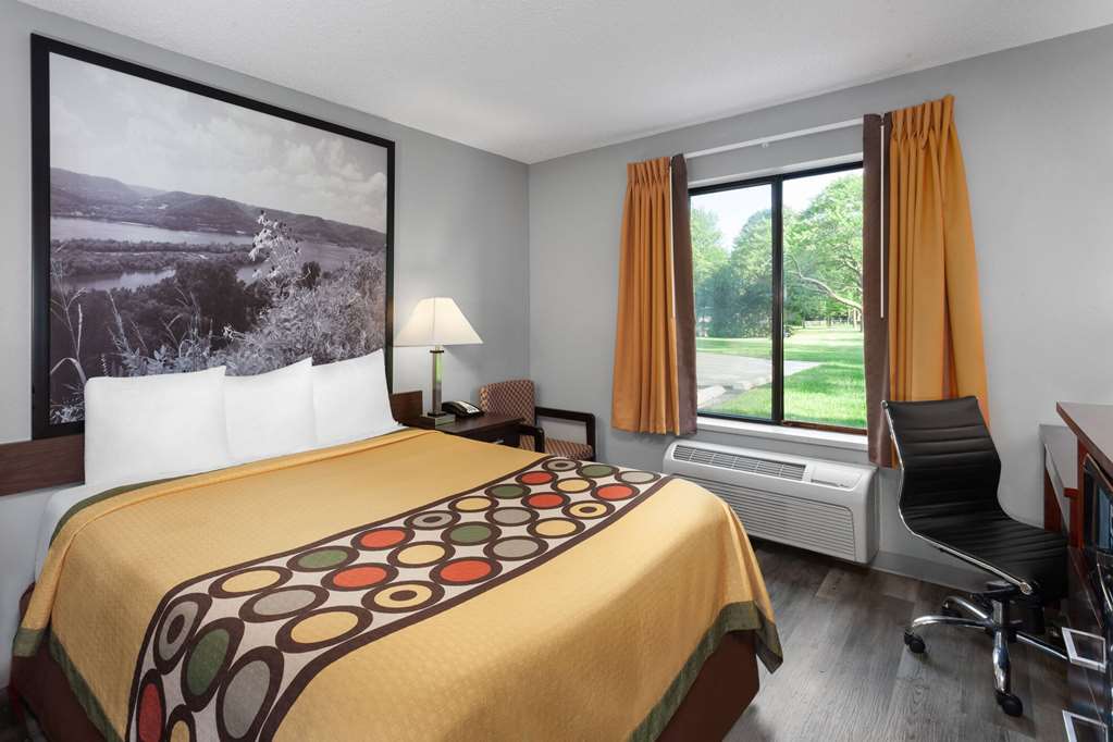Super 8 by Wyndham Sun Prairie Madison E - photo 16