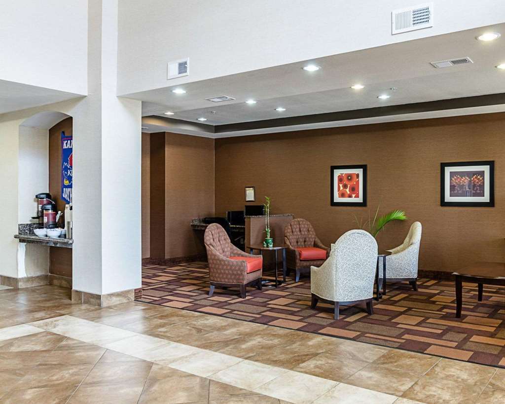 Comfort Inn & Suites Lawrence University Area - photo 6