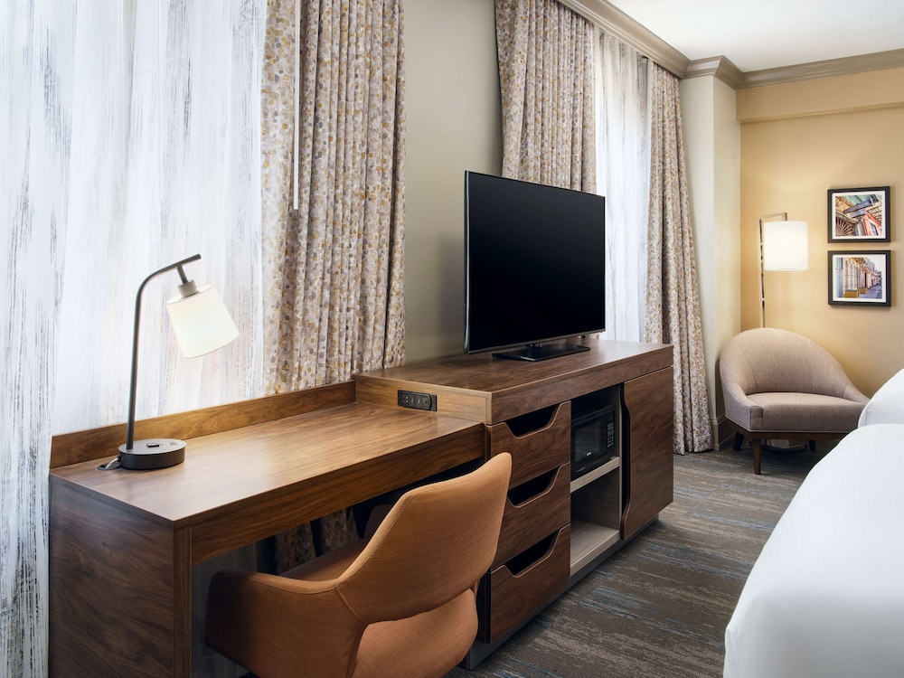 Hampton Inn & Suites by Hilton New Orleans Canal St. French Quarter - photo 21