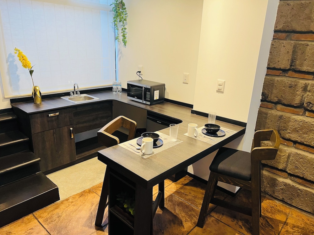 Private kitchenette