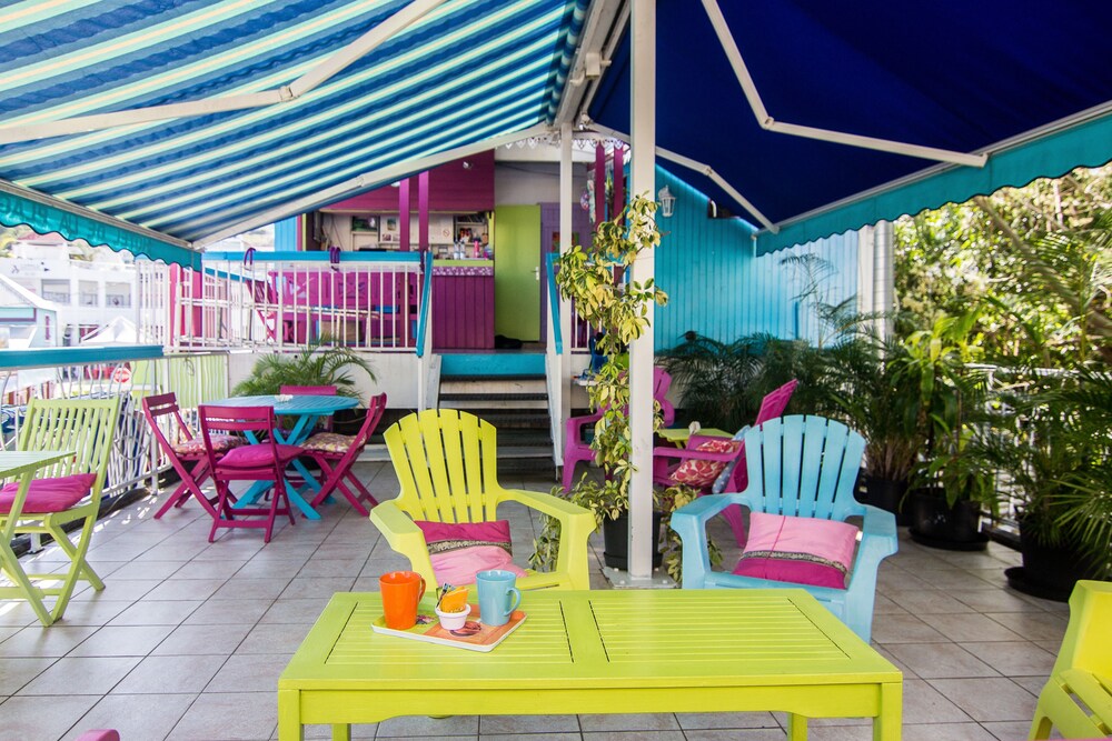 Hotel De La Plage - carbon neutral hotel in Saint Paul