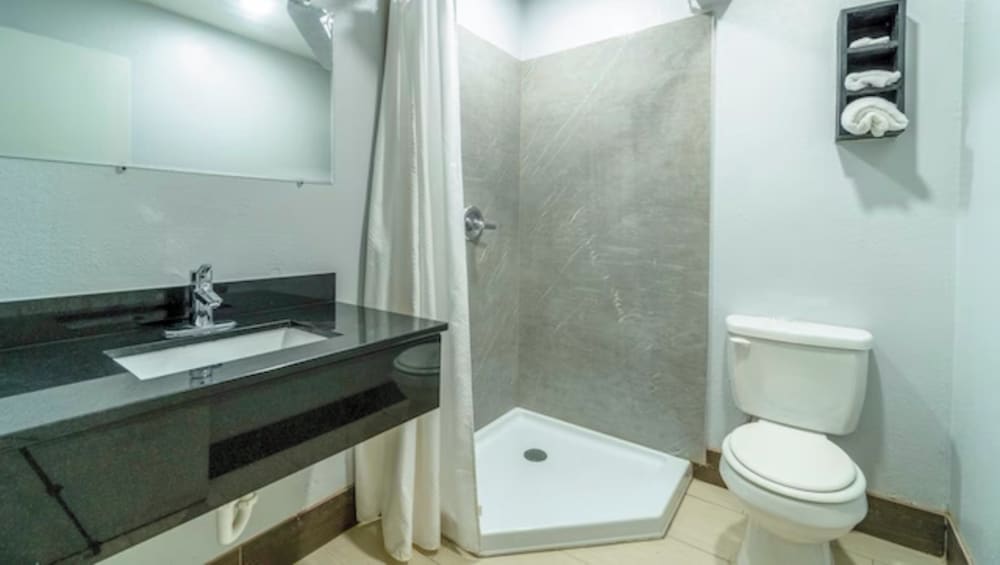Xpress Inn & Extended Stays - photo 19