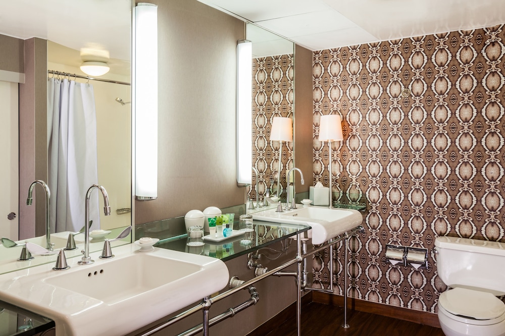 Hotel Derek - photo 22