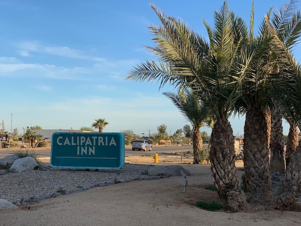 Calipatria Inn And Suites - photo 21