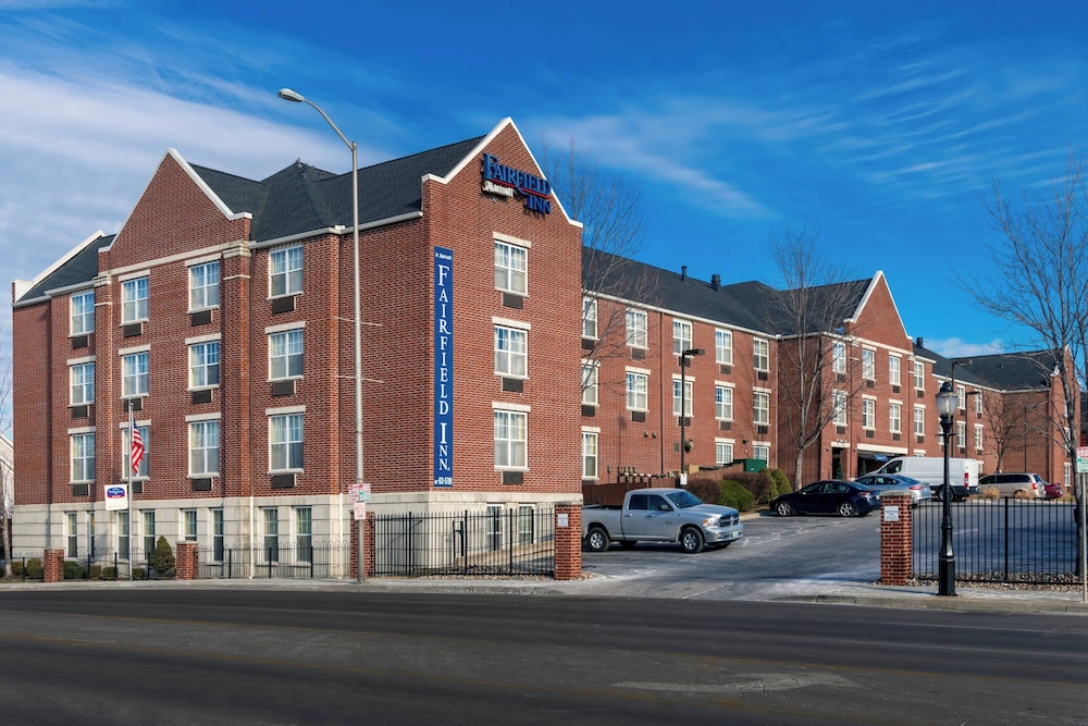 Fairfield Inn Kansas City Downtown Union Hill by Marriott in Kansas City, United States