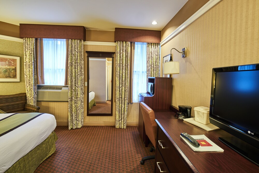 Hotel 46 Times Square - photo 28