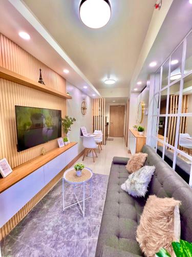 Scandi Style & Organic condo Shore 3 MOA — 4-Star Luxury Hotel in Manila, Philippines