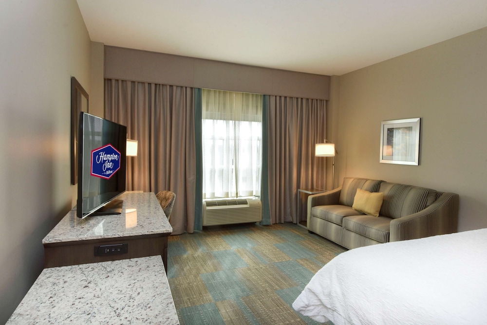Hampton Inn Lumberton - photo 15