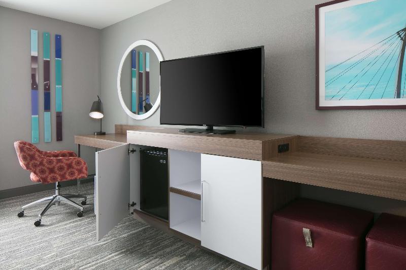 Hampton Inn Wichita Northwest - photo 29