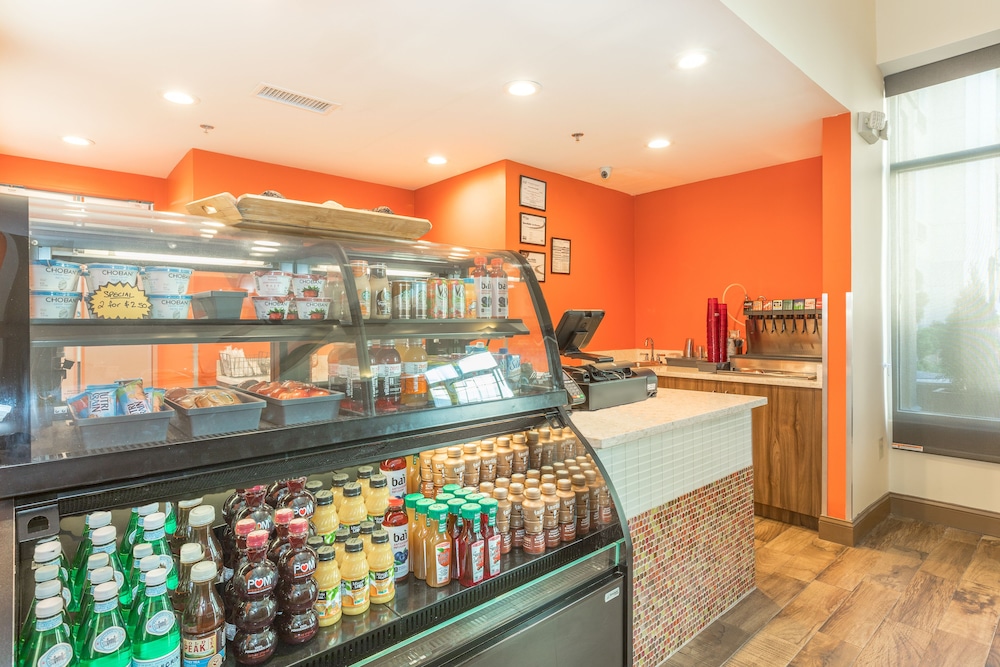 Holiday Inn Hotel & Suites Peachtree City by IHG - photo 45