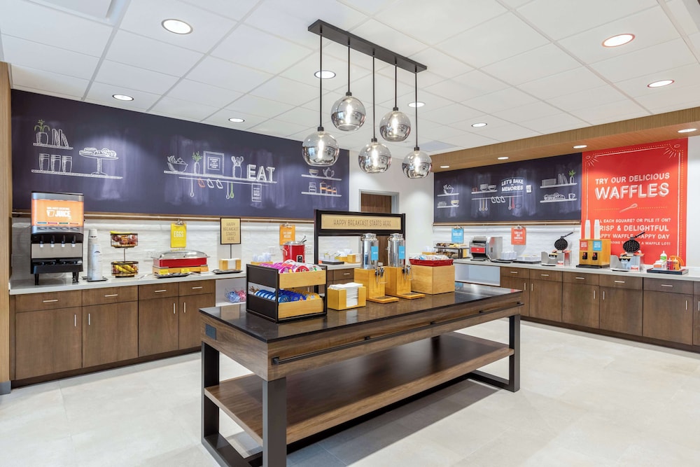 Hampton Inn by Hilton Kansas City Southeast - photo 24