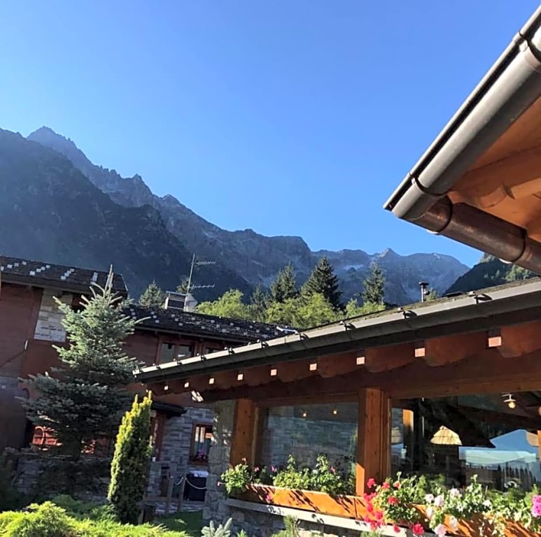 La Tana Dell Orso Hotel Spa in Ponte Di Legno, Italy