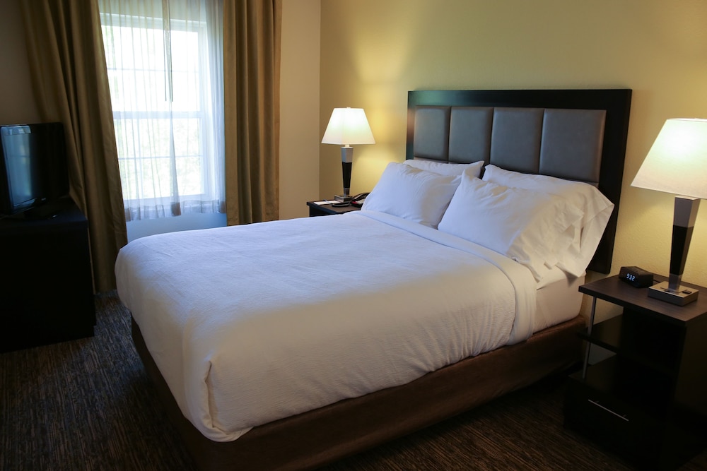 Candlewood Suites Portland Scarborough by IHG - photo 8