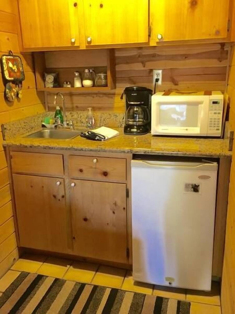 Holly's Place - photo 18