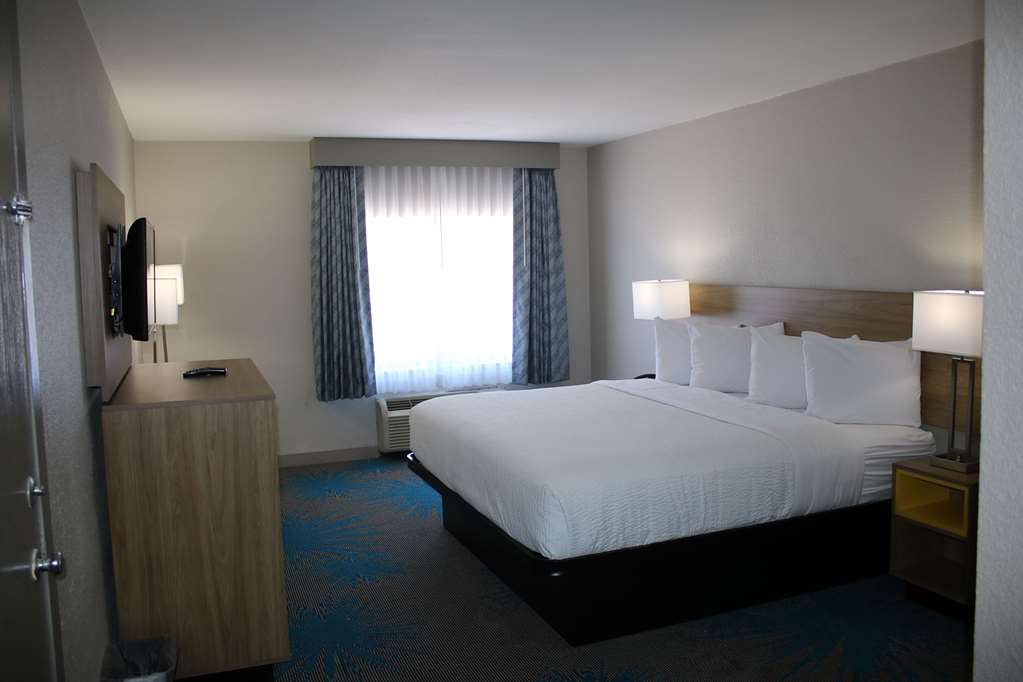 Days Inn by Wyndham Waco University Area - photo 14