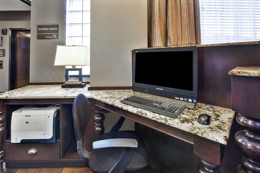 Hampton Inn Pittsburgh University Medical Center - photo 24