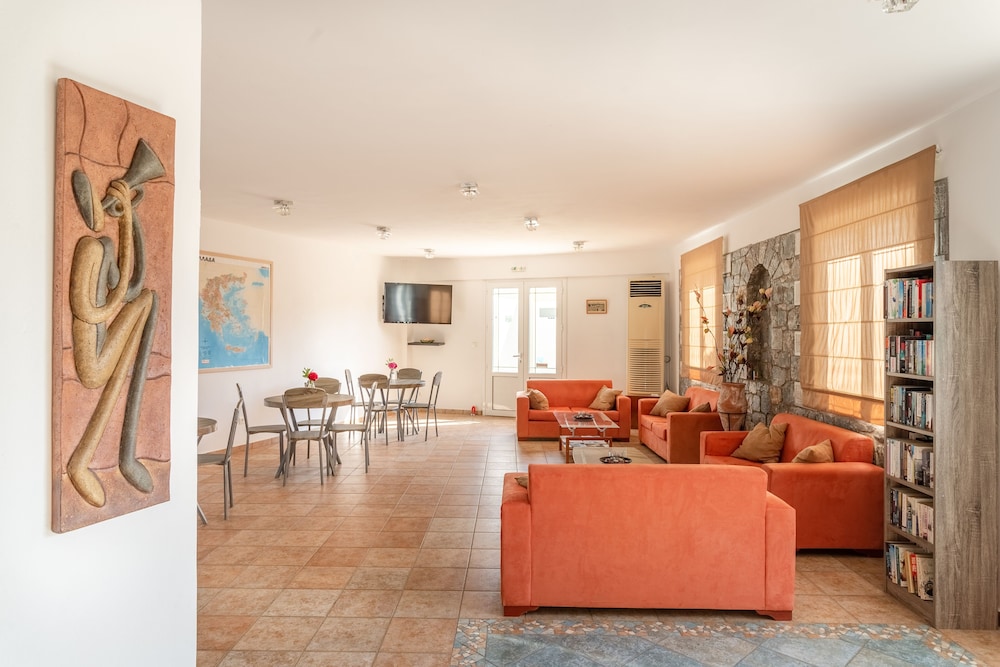 Hotel Aphrodite — Kardamyli — photo 2