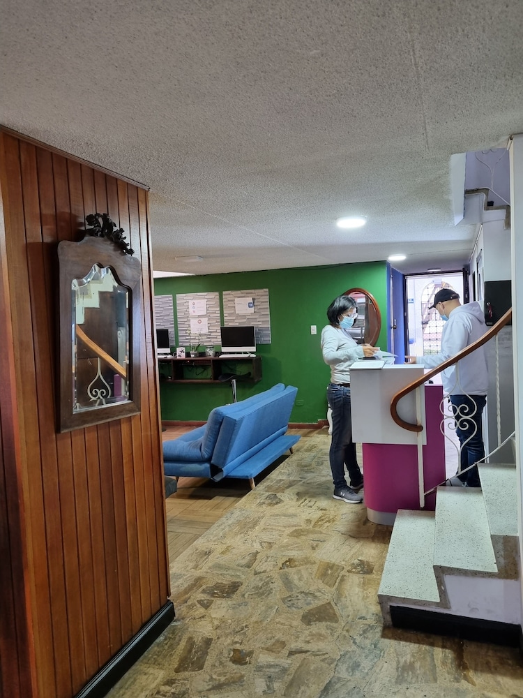 La Parada Del Tren Hostel — 4-Star Luxury Hotel in Bogota, Colombia