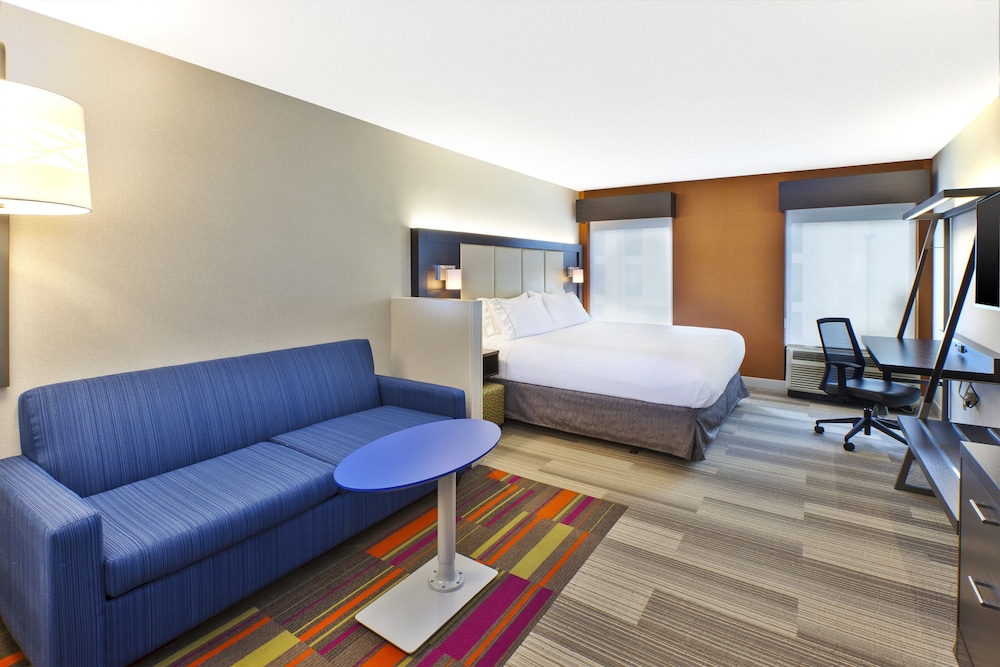 Holiday Inn Express Hotel & Suites Chicago Midway Airport by IHG - photo 3