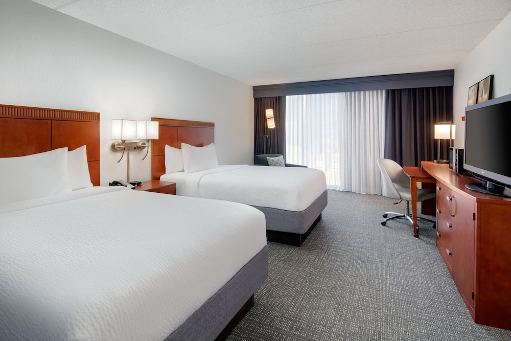 Courtyard Augusta Marriott - photo 12
