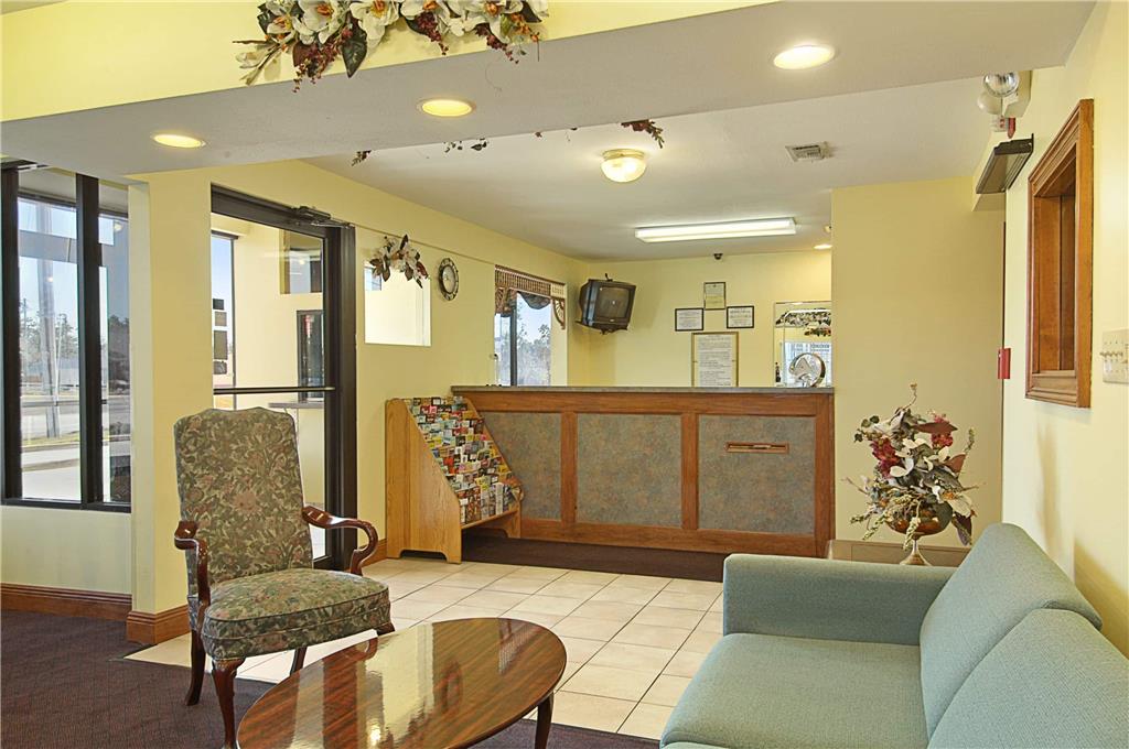 Days Inn by Wyndham Ocean Springs - photo 2