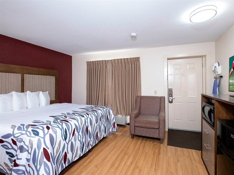 Red Roof Inn Neptune Jersey Shore - photo 9