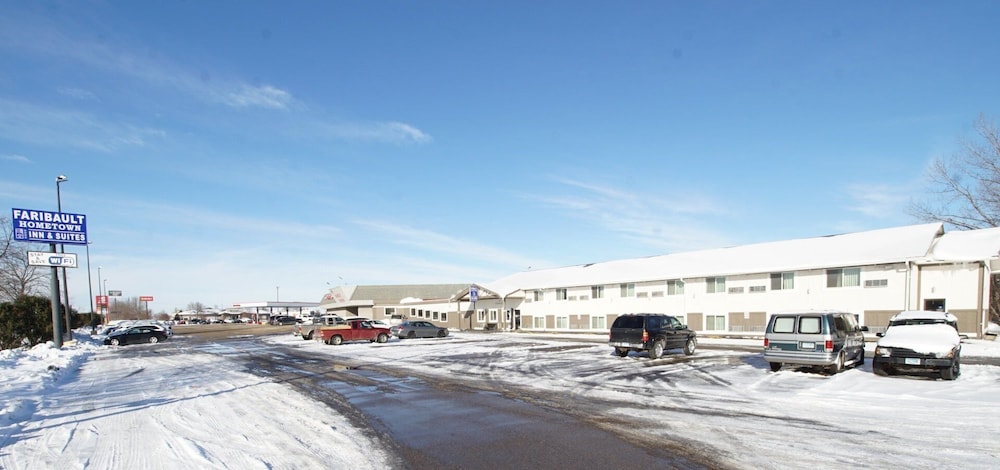 Faribault Hometown Inn & Suites - photo 27
