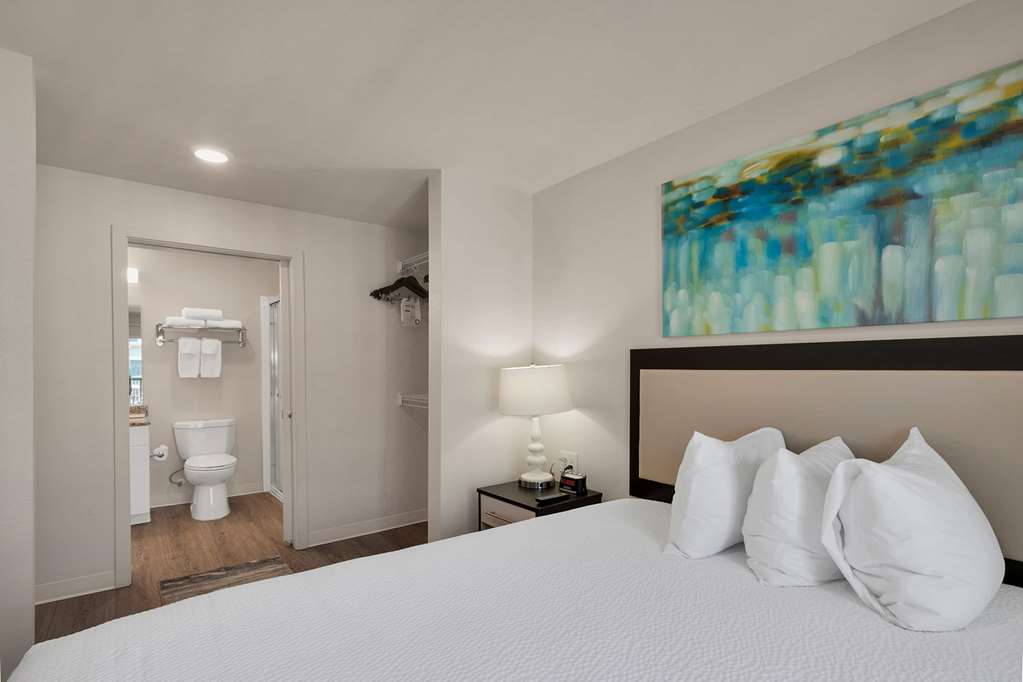 WaterWalk Extended Stay by Wyndham Charlotte Arrowood - photo 45