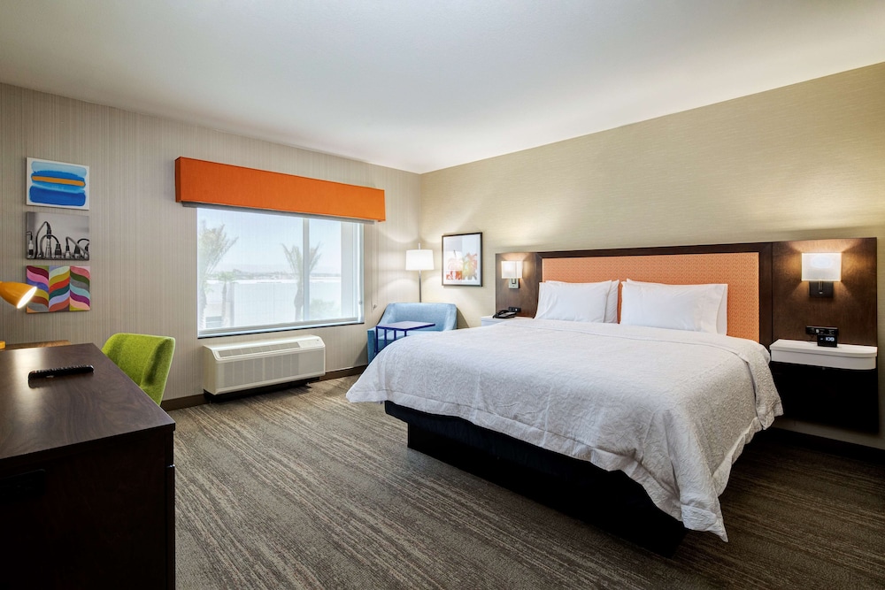 Hampton Inn & Suites Indio - photo 16