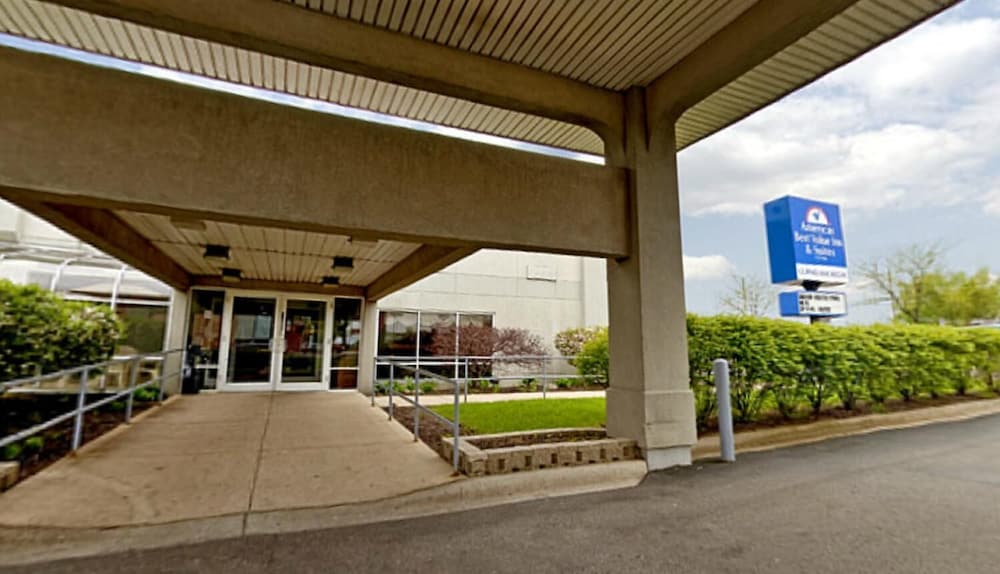Americas Best Value Inn & Suites Waukegan Gurnee - photo 14