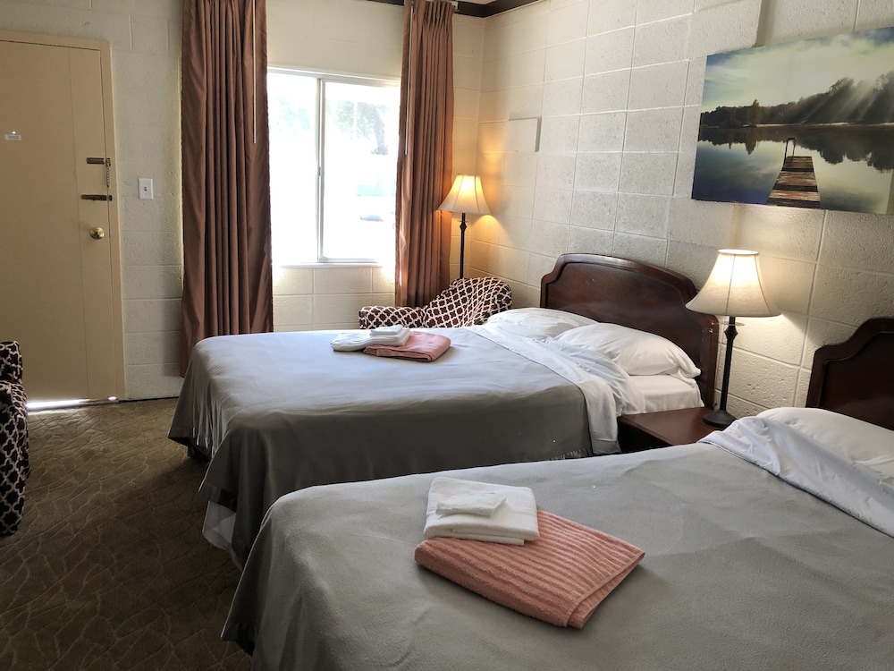 Rolling Hills Motel - photo 3