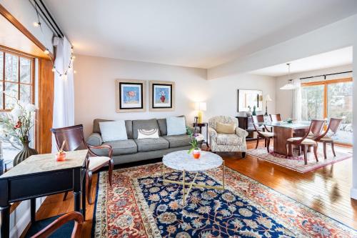 Charming 4BR Ann Arbor Home Near Parks & Shops — 4-Star Luxury Hotel in Ann Arbor, United States