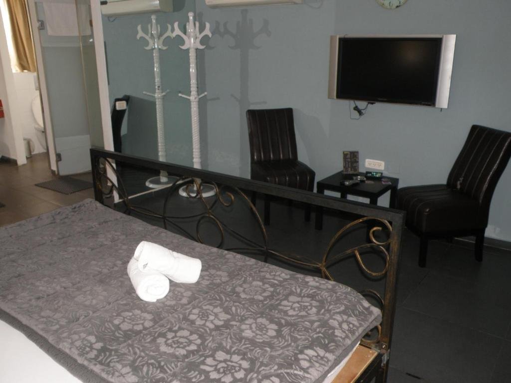 Spat Rooms Vip in Petah Tiqwa, Israel