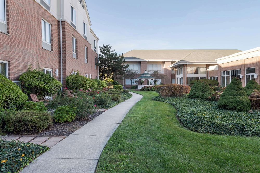 Hilton Garden Inn St. Charles - photo 50