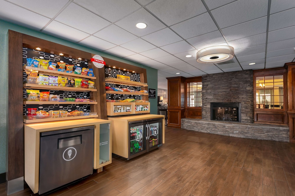 Hampton Inn Kingsport - photo 2
