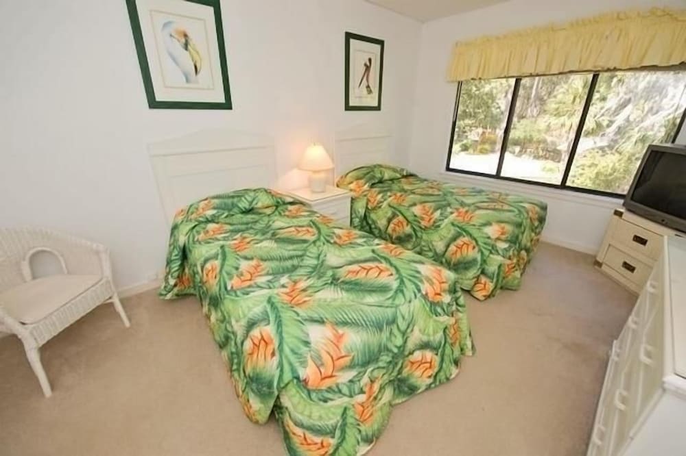 2454 Inland Harbour at the Sea Pines Resort - photo 2