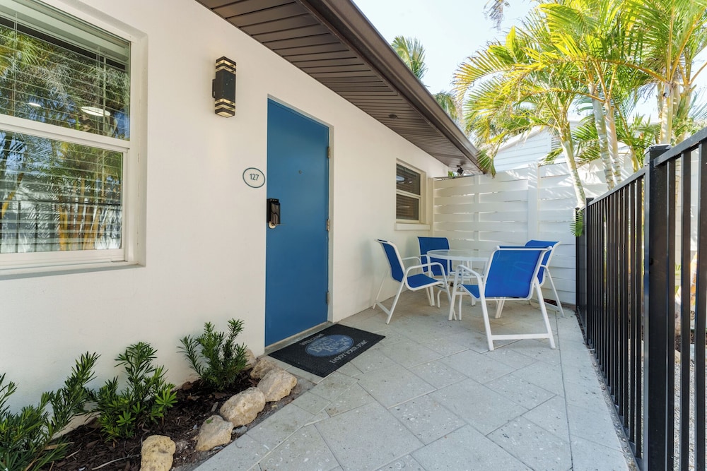 Siesta Key Beach Resort and Suites - photo 101