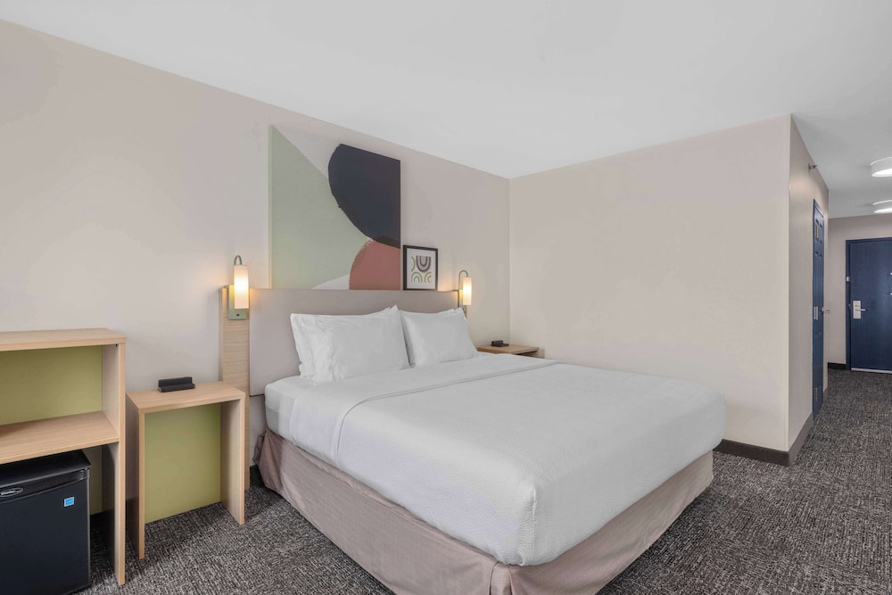 Spark by Hilton Fredericksburg Southpoint - photo 12