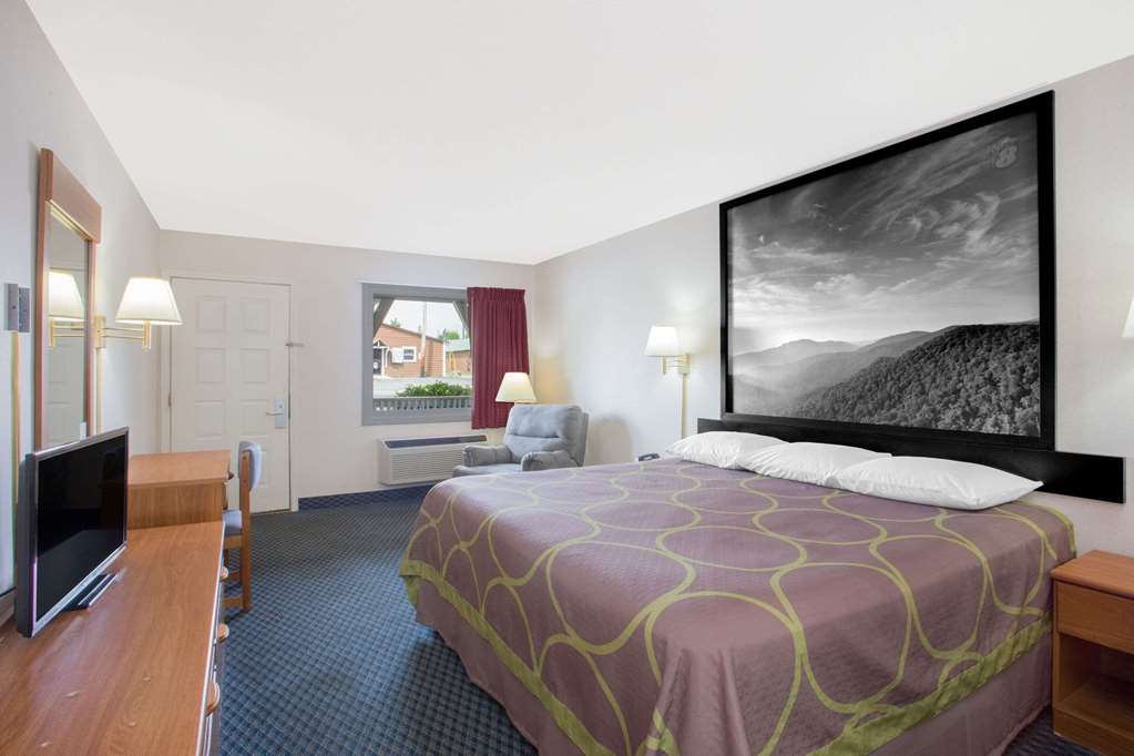 Super 8 by Wyndham Christiansburg - photo 15