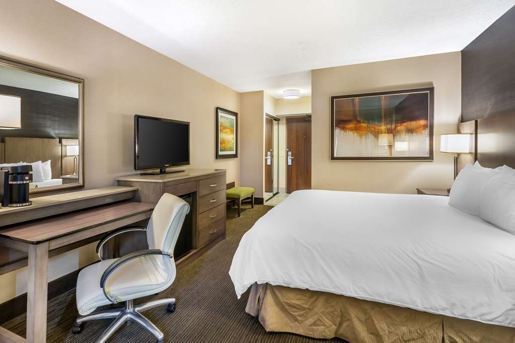 Best Western Plus CottonTree Inn - photo 16