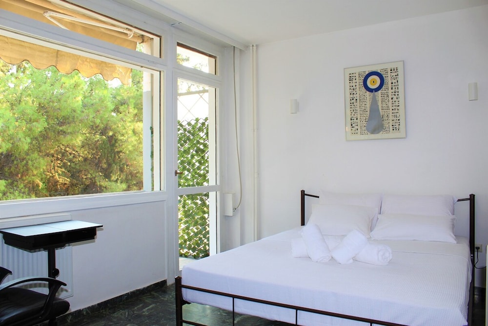 Ionos Dragoumi 34 Athens Comfy Studio — 4-Star Luxury Hotel in Athens, Greece