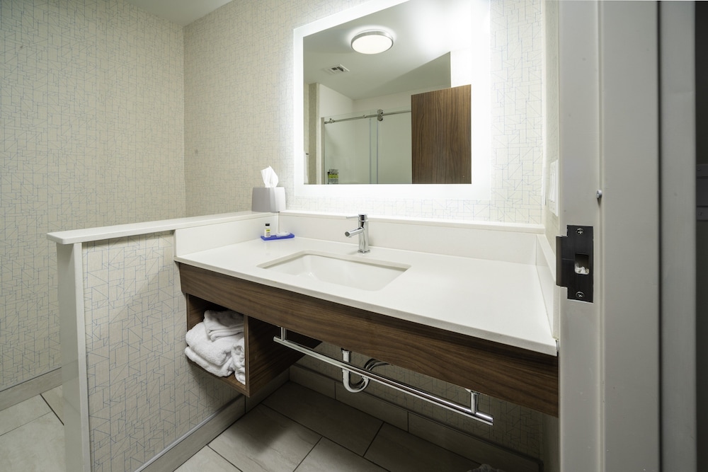 Holiday Inn Express & Suites Rock Hill by IHG - photo 21