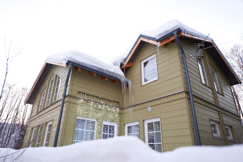 Venice Premium in Yershovo, Russia