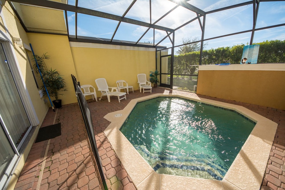 Bella Vida Resort by Home 2U - photo 178