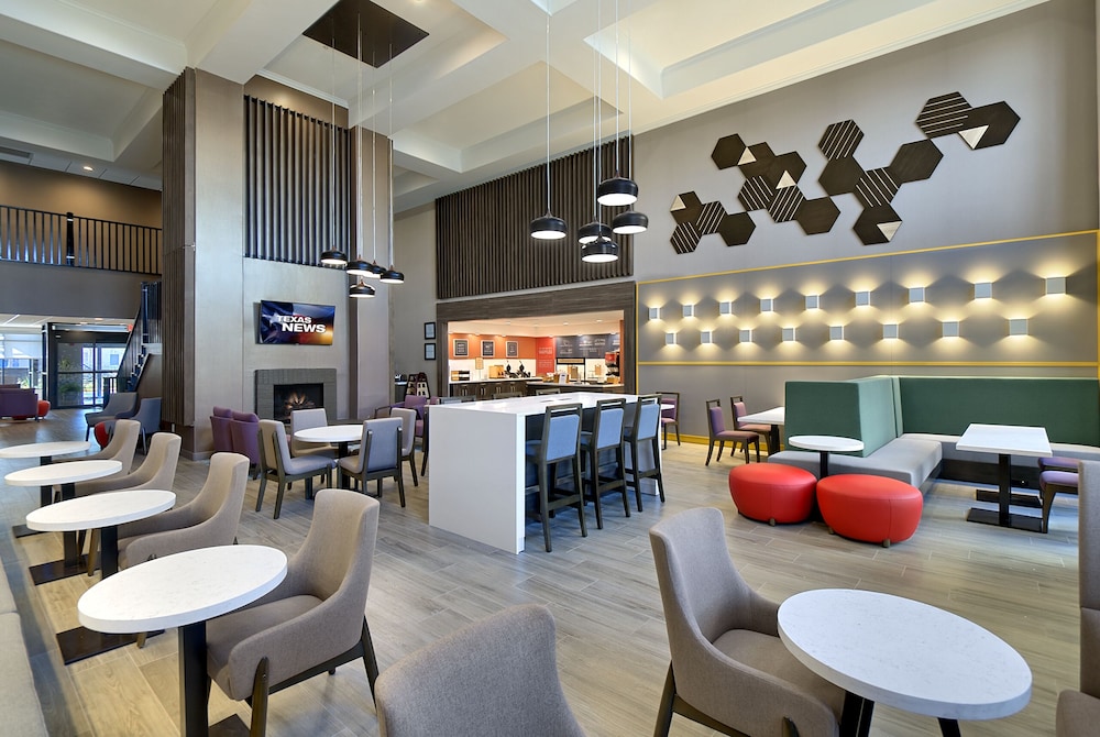 Hampton Inn & Suites Houston Cypress Station - photo 9