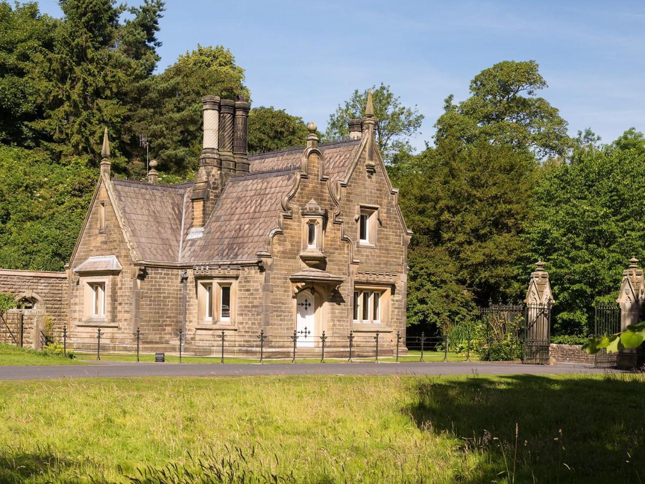 Top Lodge Uk42245 — 4-Star Luxury Hotel in Broughton, United Kingdom