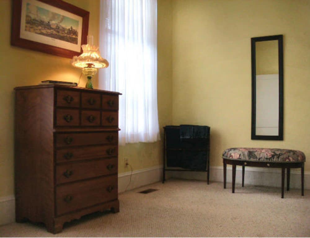 The Teacherage - photo 6